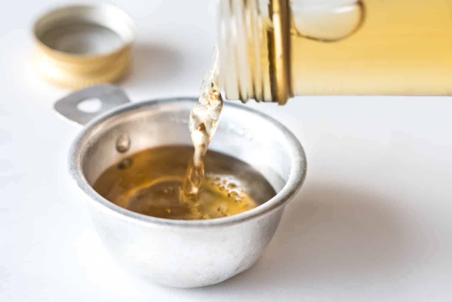 White Vinegar Vs. White Wine Vinegar SPICEography Showdown